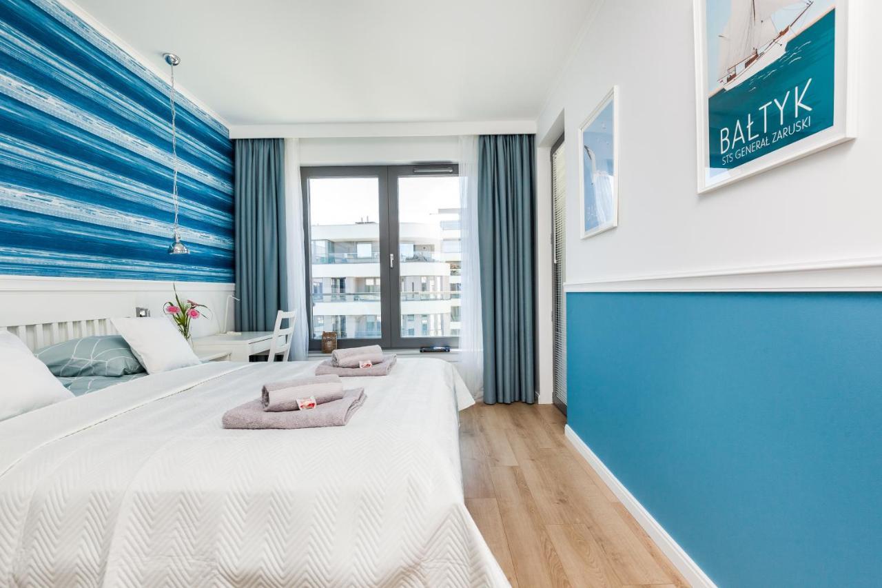 Plac Unii Aquamarine Premium