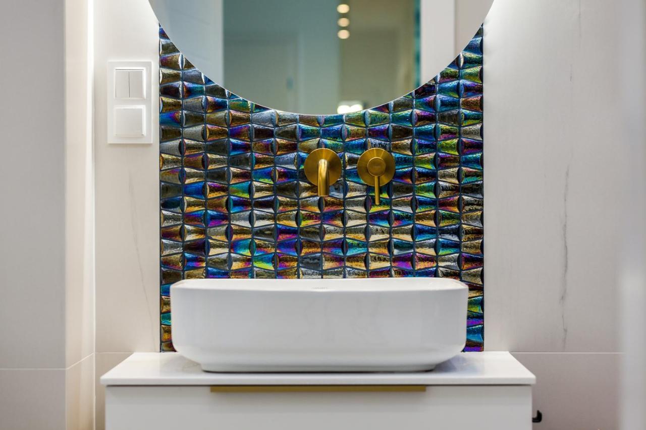 Plac Unii Aquamarine Premium Apartment